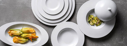 Corby Hall Ecos Round Plate | Catalog Number: 046 0040 | Dimensions: 6 5/8 in (17 cm)