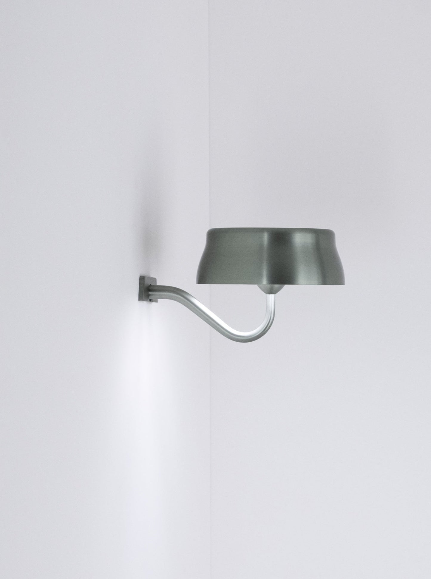 Zafferano America Sister Light Wall 